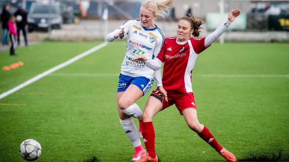 Alma Sjödahl, här i IFK Nyköpings tröja, gjorde hattrick för sitt nya lag IFK Norrköping i premiären.