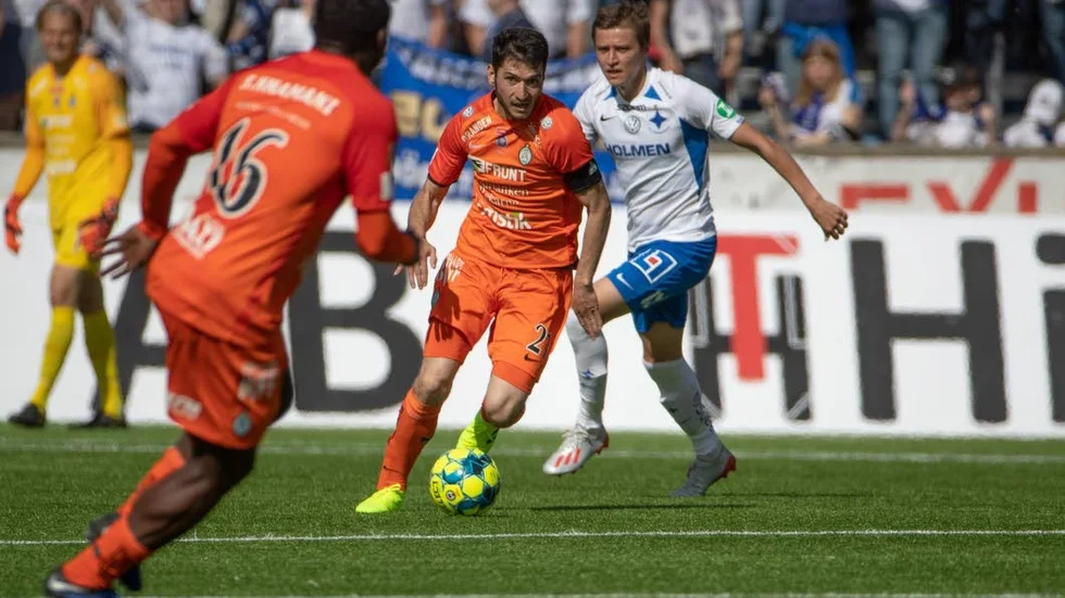 AFC:s Anel Rashkaj var med och tog en historisk seger för Kosovo när de besegrade Bulgarien under tisdagskvällen.