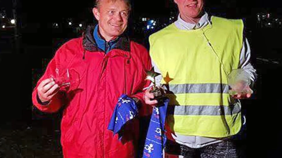 Ettan och tvåan på herrsidan, Sten Orsvärn och Richard Andersson, njuter efter det tuffa loppet.