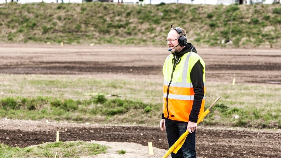Patrik Pettersson är ordförande i KMCC som tilldelats SM-premiären i motocross.