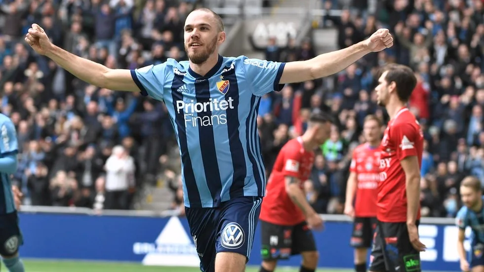 Tolv allsvenska matcher har det blivit med Djurgården för Marcus Danielson.