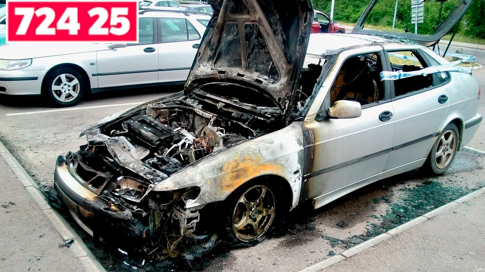 Så här såg bilen ut efter att branden släckts.