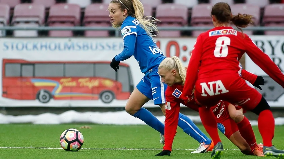 Skotskan Fiona Brown som värvats från Glasgow City visade direkt att hon blir en tillgång i årets Unitedlag.