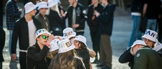 Mösspåtagning för lyckliga studenter