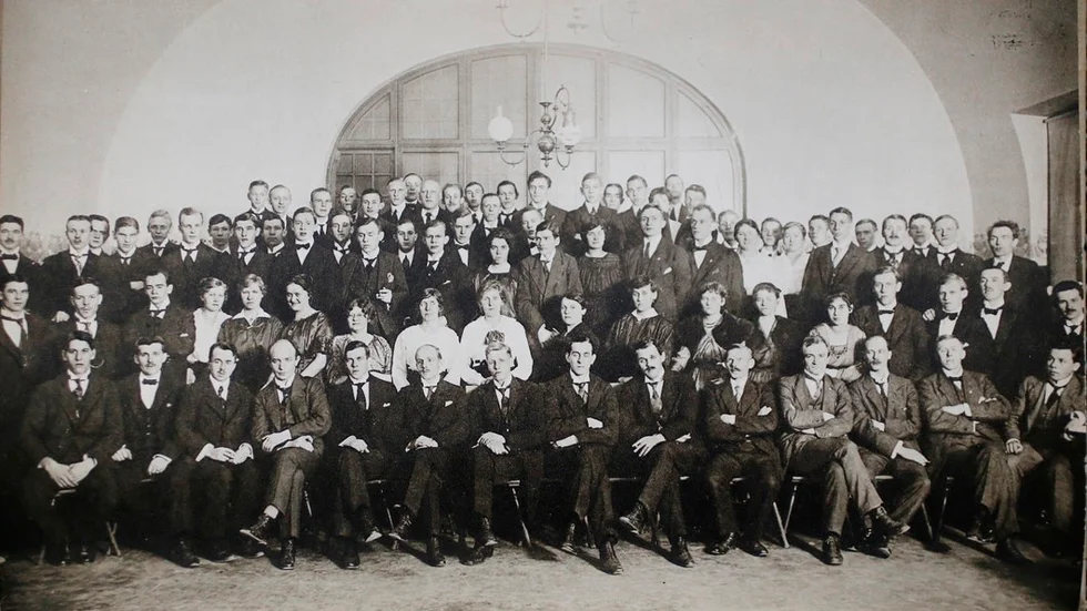 Sveriges socialdemokratiska ungdomsförbunds konstituerande kongress 1917. foto: privat
