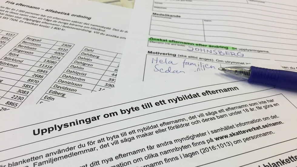 Tusentals svenskar ansöker om namnbyte varje år.