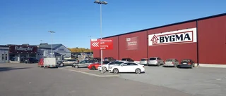 Replik: Långtradarna ska inte parkera här