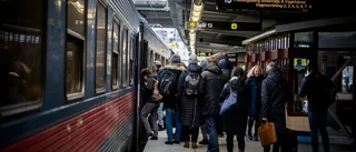 Pendlare tvingas stå när SJ drar in vagnar