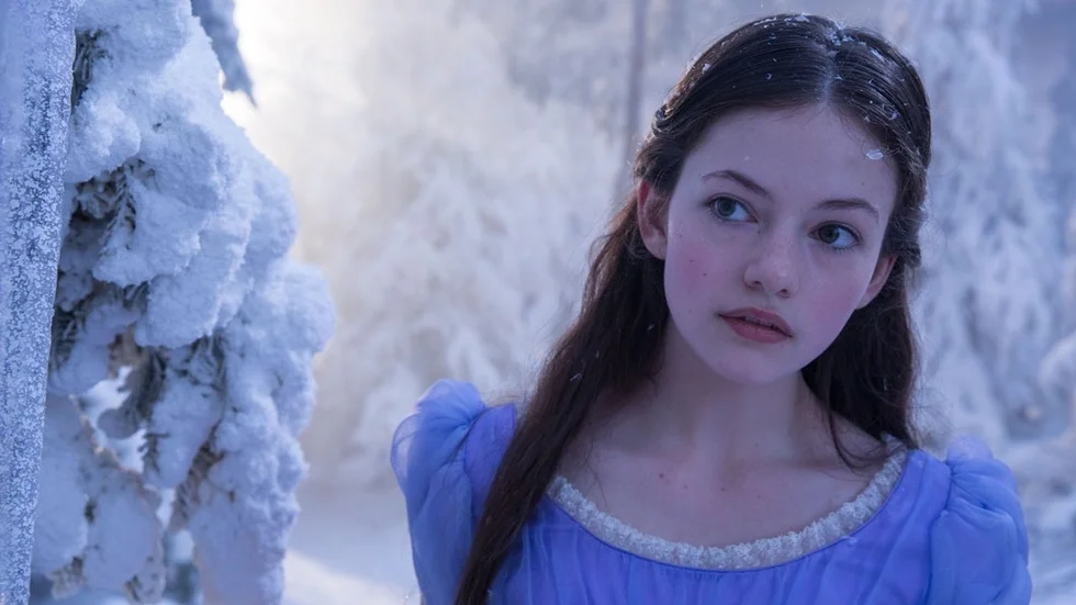 Mackenzie Foy har gjort barnroller i filmer som ”Twilight: Breaking dawn” och ”Interstellar”. Nu avancerar hon till tonåring i ”Nötknäpparen och de fyra världarna”.