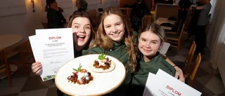 Skolor från Eskilstuna och Mariefred kämpar mot varandra i matlagningstävlingen