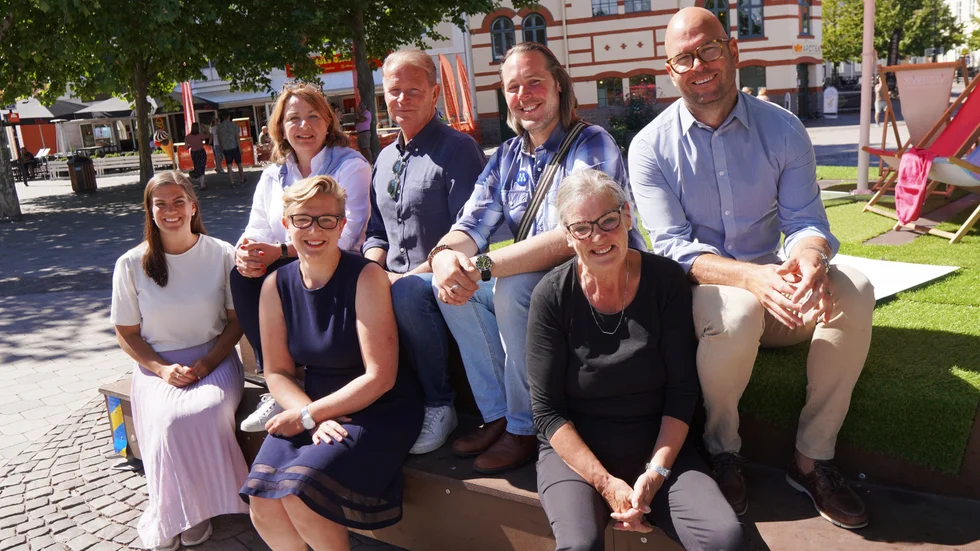 Elin Landerdahl, Maria Nordensten, Marianne Hennel, Harald Hjalmarsson, Andreas Billtorp, Marie Stenmark och Jon Sjölander deltog när partiet presenterade sitt valmanifest.