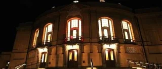 Elever från Lundsberg i fylleskandal på teater
