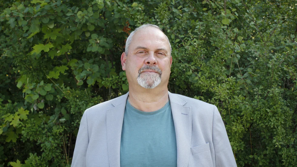 Var fjärde elev som gick ut nian våren 2023 gjorde det utan gymnasiebehöriga betyg. "Det måste bli bättre", säger Henrik Ljungqvist.