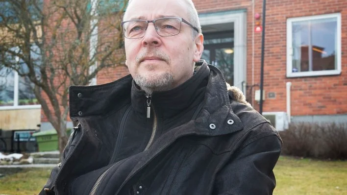 "Det händer att folk missförstår vad en kommunjurist gör. Ibland blir man uppringd av någon som vill stämma kommunen, eller av någon som tror att jag är en jurist till alla kommuninvånares förfogande. Då får jag lotsa vidare till någon som kan hjälpa dem. En kommunjurist är att jämföra med en bolagsjurist."