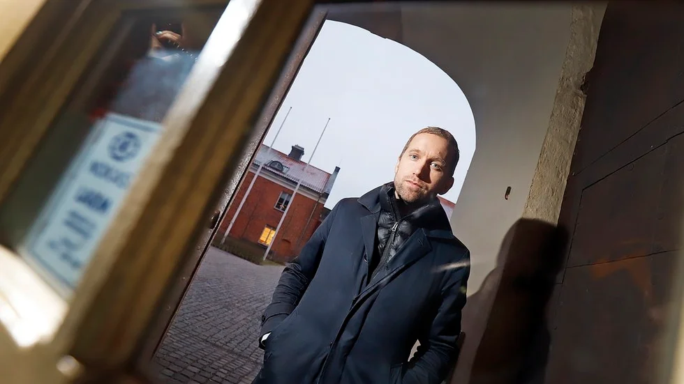 Jacob Högfeldt (M) ville inte låta hotet skrämma honom, och jobbade vidare som vanligt dagen efter händelsen.