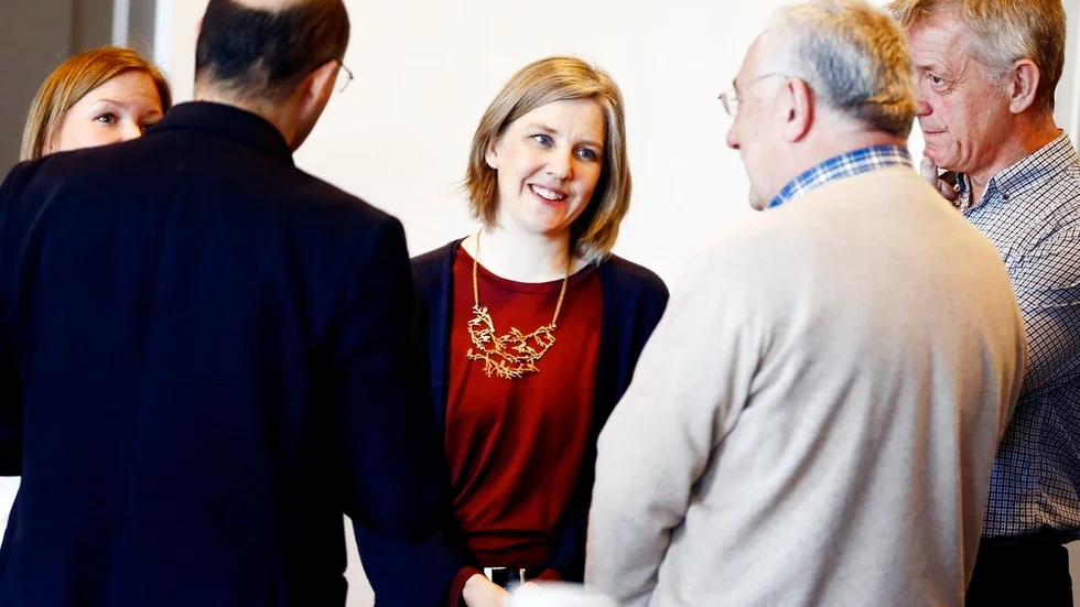Statsrådet Karolina Skog (MP) vill veta mer om den spanska staden Pontevedra som bestämde sig för att ställa om helt.