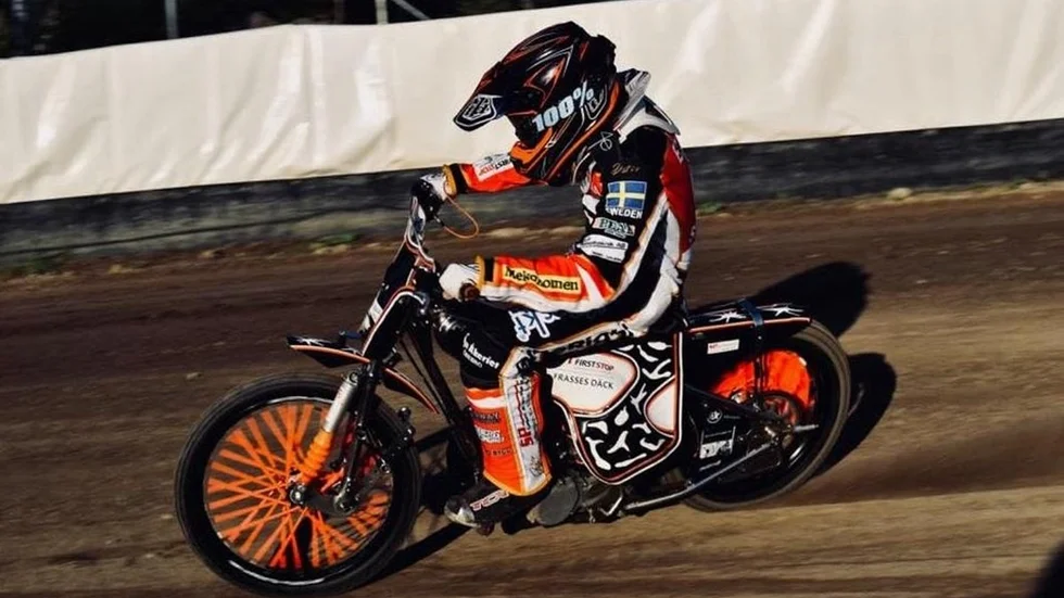 Smedernas speedwaytalang hade det tungt i Polska Rybnik i helgen.