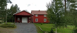 96 år gammalt hus – ett av månadens dyraste i Robertsfors kommun