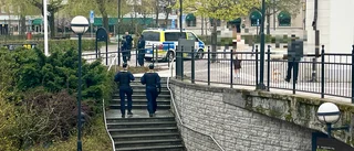 Flera poliser på stationen – vid rusningstid