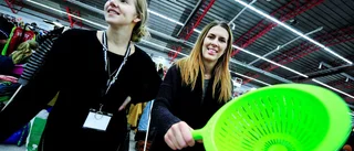 Fullt hus på fyndmarknaden