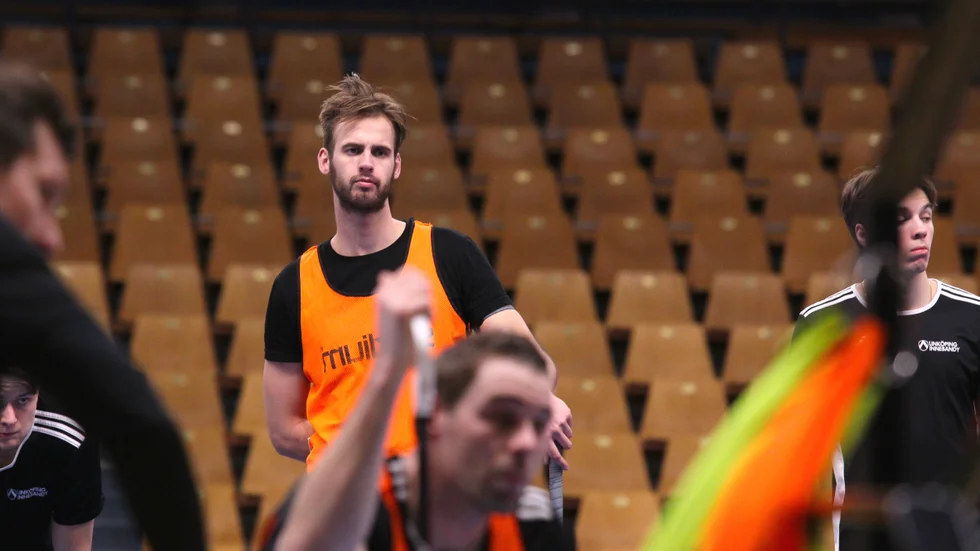 Oskar Seth har varit sängliggande ett par dagar. Något som gjorde att han missade Libks segermatch mot Storvreta i söndags. En match Libk vann med 8-3.
