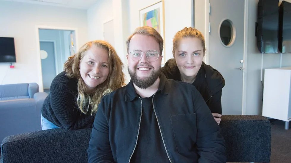 Tillsammans med Jessica Tervaniemi och Emma Isberg pratar Joakim Isaksson Markström om allt från Pride till singellivet.
