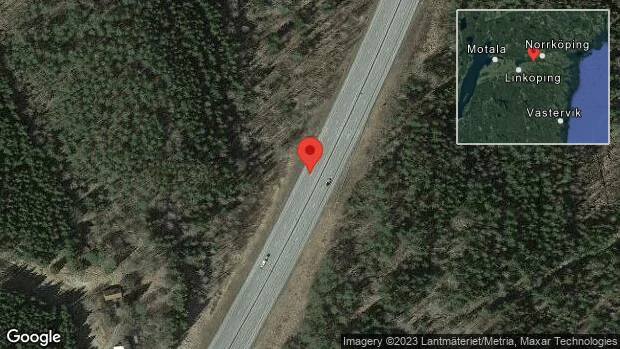 En personbil i olycka