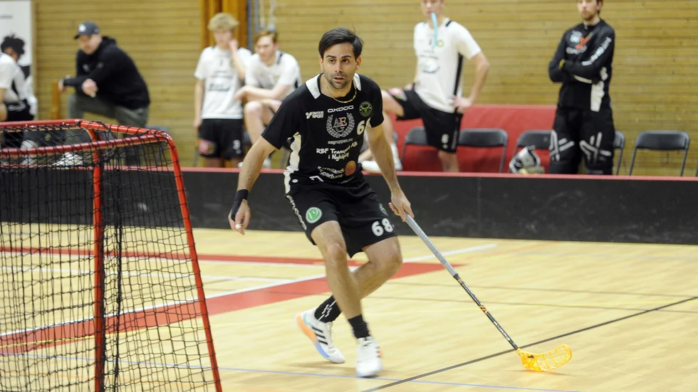 Rabi Kahlaji gjorde fem mål för sitt FBC i lördagsmatchen.