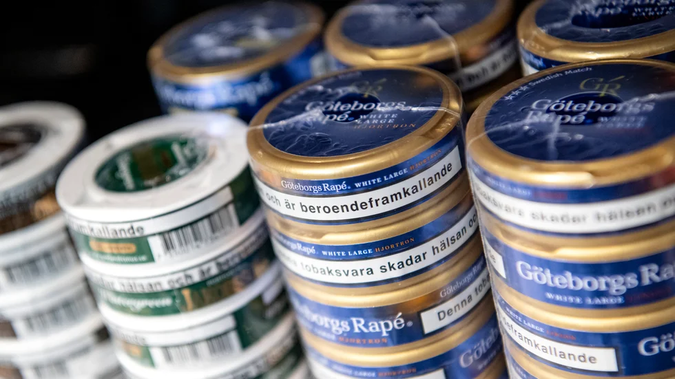 Det svenska snusundantaget i EU har tjänat den svenska folkhälsan väl, menar artikelförfattarna.
