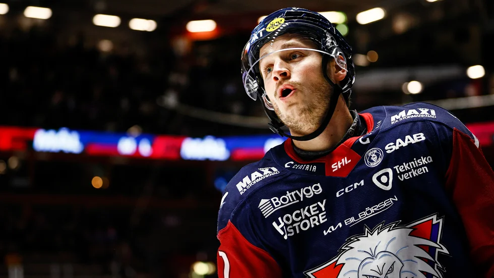 Henrik Törnqvist har visat målform på slutet.