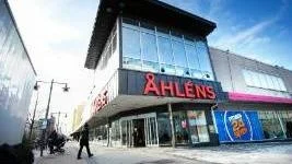 Här vill Luleå kommun placera ett nytt regionalt danscenter. "Ett lyft för Luleå som kulturstad" säger Karl Petersen (S), kommunalråd, om verksamheten som kan ta plats i Åhléns nuvarande lokaler.FOTO: Kurt Engström