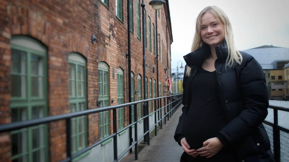 Paulina Englundh tror att sociala medier påverkar unga föräldrar och tror att gender reveals kommer att bli allt vanligare. 