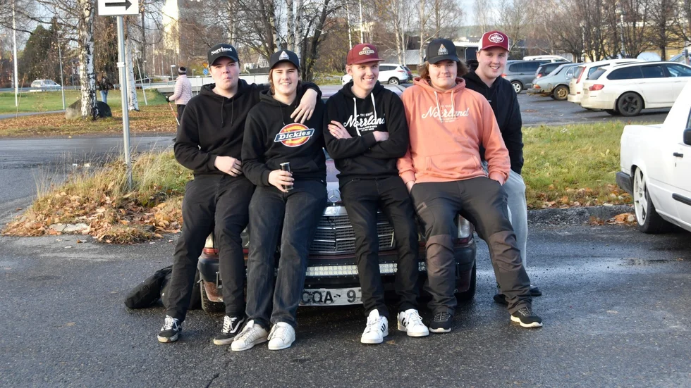 Snart blir det bälteskrav i A-traktorer. Långt ifrån alla ungdomar Norran talar med använder bälte i dag. 