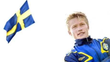 Nicklas Bäckroth, från IFK Göteborg, är en kommande svensk fotbollsstjärna. Det visade han på Gammelstads IP i går.