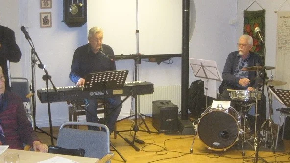 För musiken vid Åkerbärets visafton svarade Anders Gunnarsson, Pekka Helles, Birger Nordström och Ola Rönnbäck.