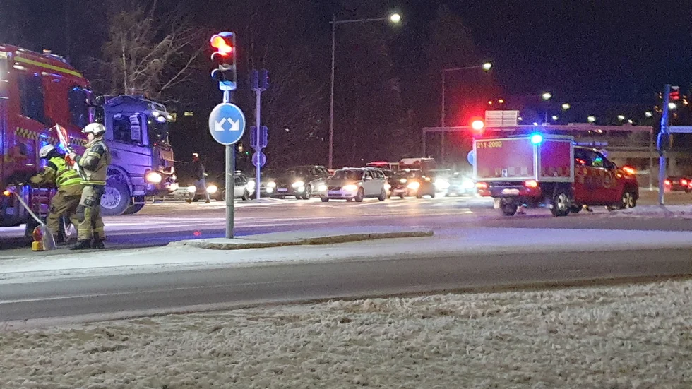 Olycka i Luleå. Ena körfältet stängdes av en tid.