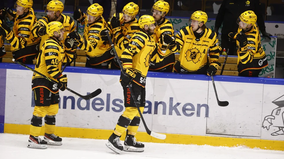 Skellefteås Tom Kühnhackl och Andreas Wingerli gjorde båda mål i 5–0-segern. Arkivbild.