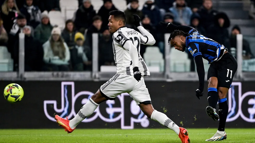 Storklubben Juventus har det tufft både på fotbollsplanen och börsen.