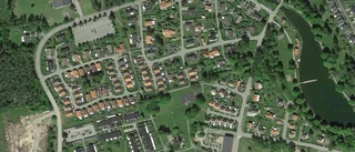 Nya ägare till kedjehus i Ljungsbro - 2 600 000 kronor blev priset