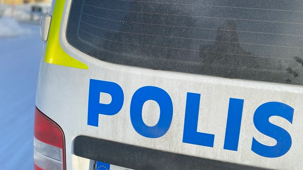 Två män som tidigare misstänkts för delaktighet i mordet i Malå får nu ersättning för tiden de satt frihetsberövade.