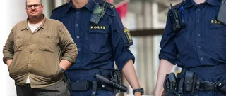Varför ska man behöva ta lån för att bli polis?