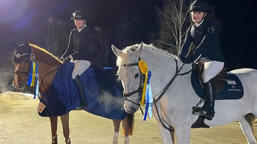 Nora Andersson och Willia Ohlinger Axelsson tog sig båda två vidare till Vårfinalen i Arena Youth Tour. Nora vann Sista Chansen i Borås och Willia blev trea.