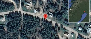 Räddningsinsats efter larm om brinnande bil