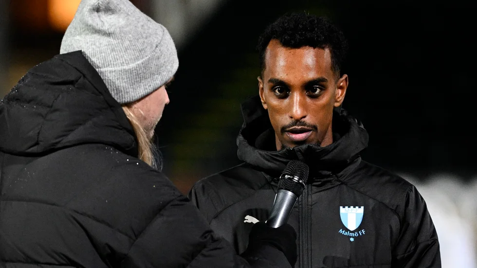 Taha Ali presenterades på måndagskvällen som ny spelare i Malmö FF. Senaste klubbadress är Helsingborg, som förra året åkte ut herrallsvenskan.