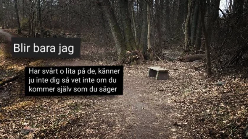 Mobilchattar visar att männen bestämde träff i Harg. Offret trodde han skulle träffa en person och prata, istället blev han grovt misshandlad av tre personer.