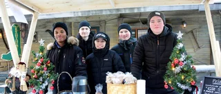Tomten delade ut klappar till Vildakidz