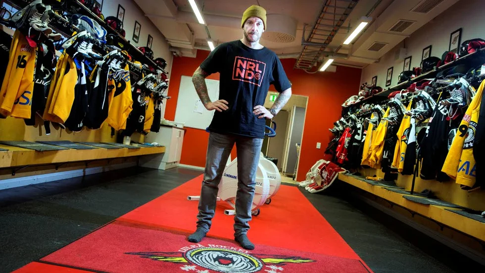 Rekordmannen. Luleå Hockeys veteranback Jan Sandström, 38, blir i kväll SHL:s meste spelare i grundserien.