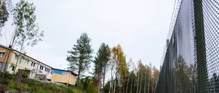 Husägarnas nya utsikt: Ett fängelse