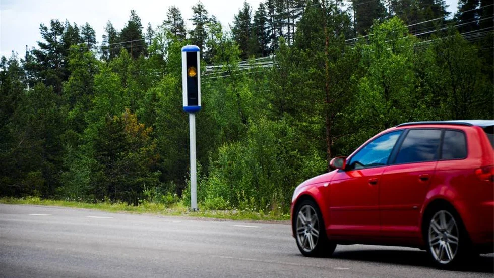 Trafikverket planerar att dubbla antalet fartkameror i Sverige.