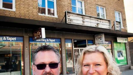 Nya lokaler för Norbert och Lillemot friedrich och deras företag Specsavers som flyttar in i  "Jalahuset" på Storgatan.